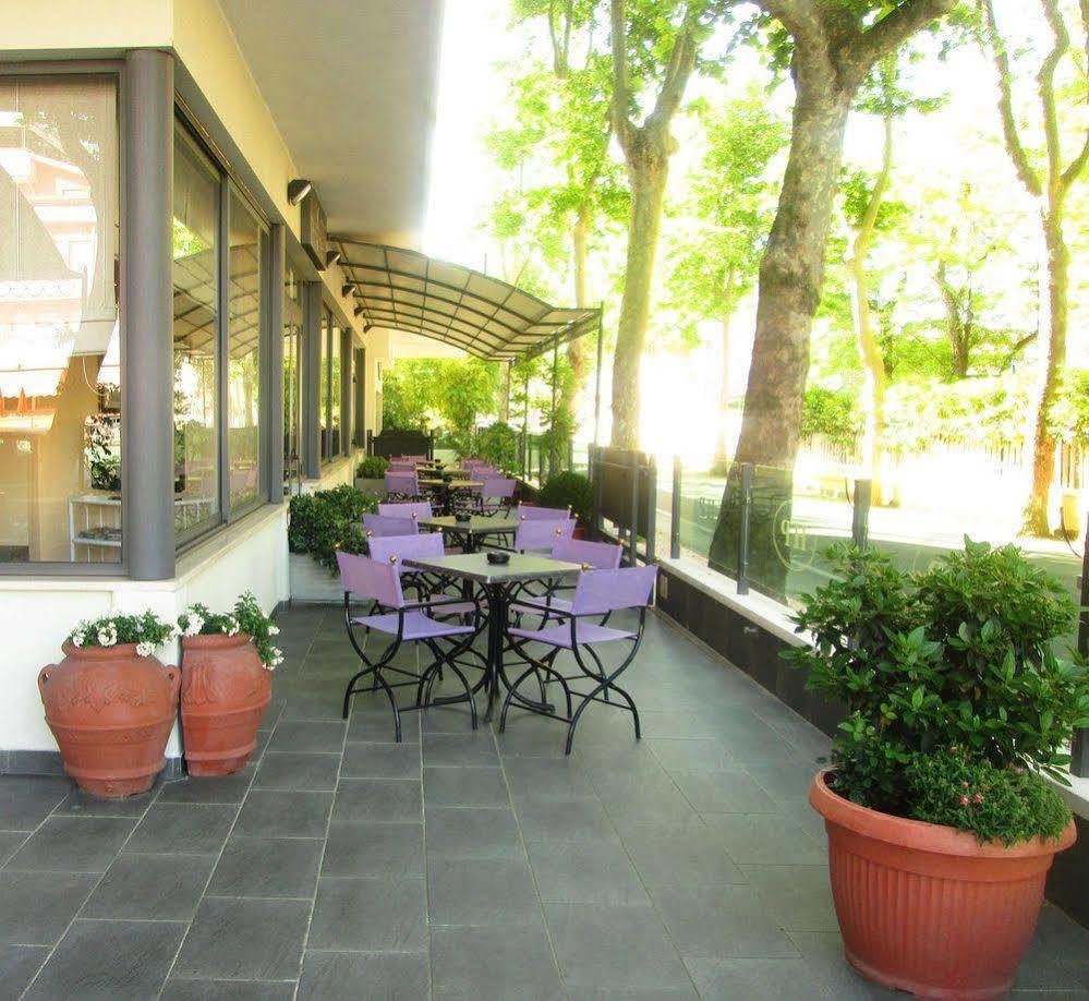 Hotel Prater Cesenatico Exterior photo