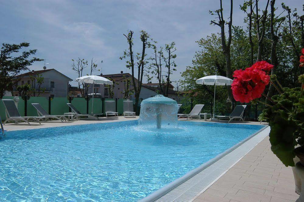 Hotel Prater Cesenatico Exterior photo
